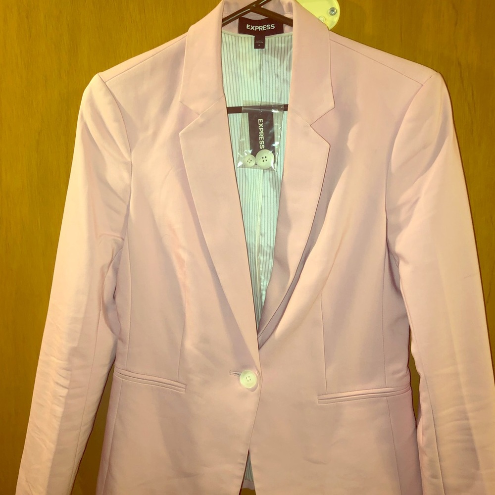 Express pink blazer size (6) brand new